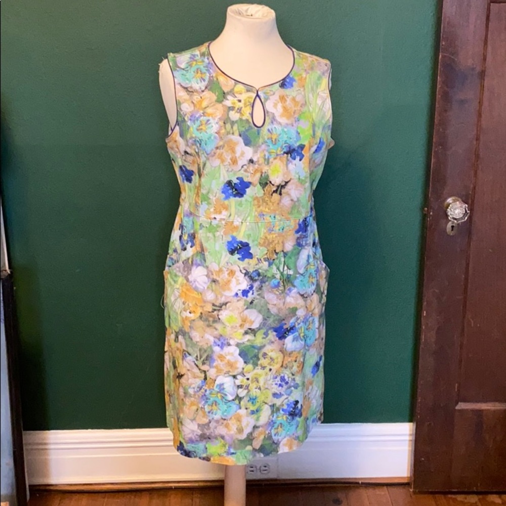 Lands End Sleeveless, with pockets, dress.